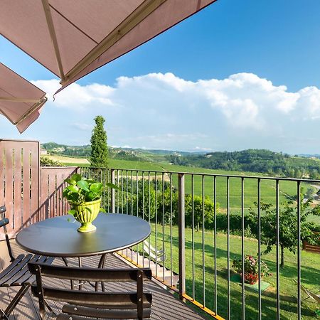 Il Cortile Suites Diano dʼAlba Eksteriør billede