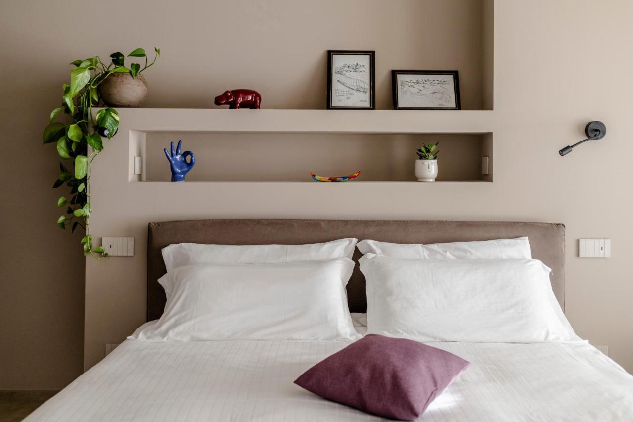 Il Cortile Suites Diano dʼAlba Eksteriør billede