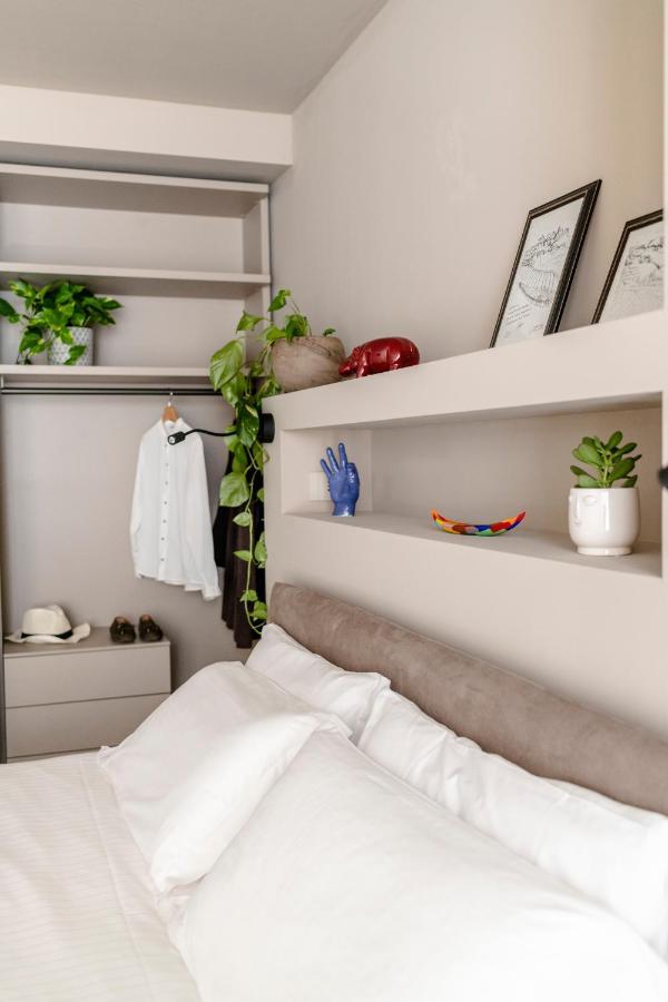 Il Cortile Suites Diano dʼAlba Eksteriør billede