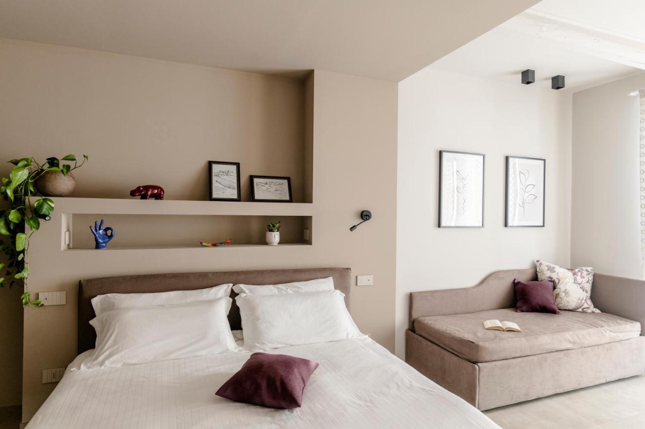 Il Cortile Suites Diano dʼAlba Eksteriør billede