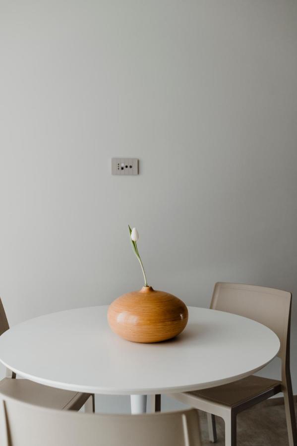 Il Cortile Suites Diano dʼAlba Eksteriør billede