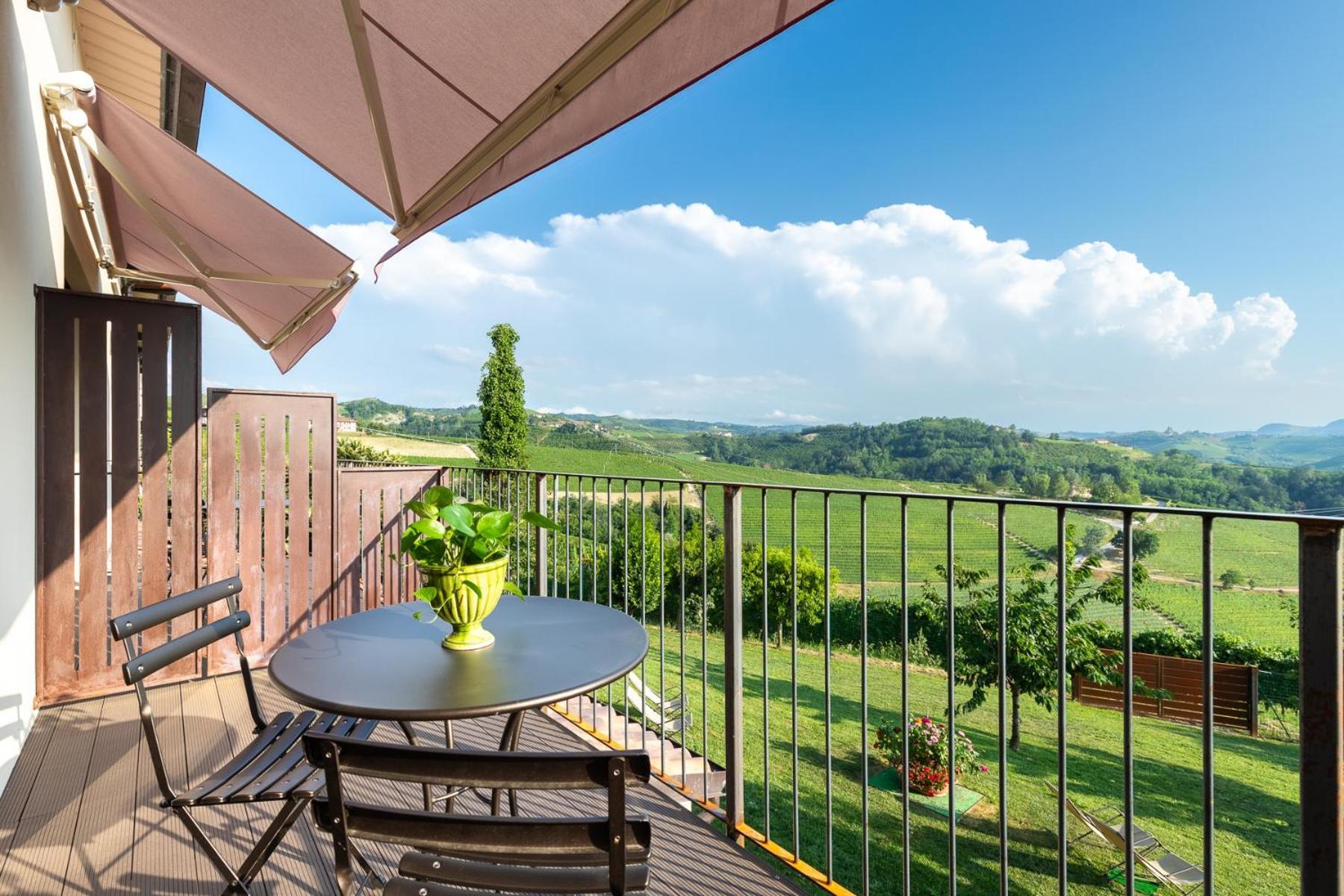 Il Cortile Suites Diano dʼAlba Eksteriør billede