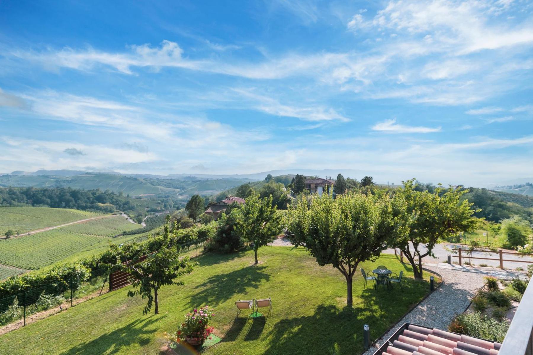 Il Cortile Suites Diano dʼAlba Eksteriør billede